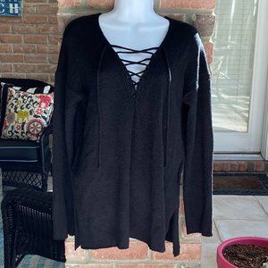 ASTR The Label Black Tunic Sweater M Laceup